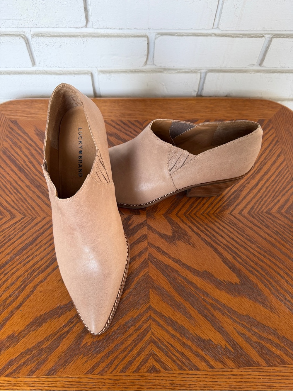 Lucky Brand Tan Leather Pointed Toe Ankle Booties Size 11